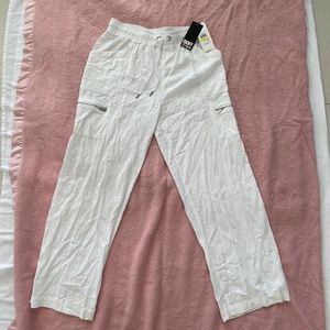 DKNY NWT Women's White Wide Leg pull on Cargo Pants Sz Med -0030